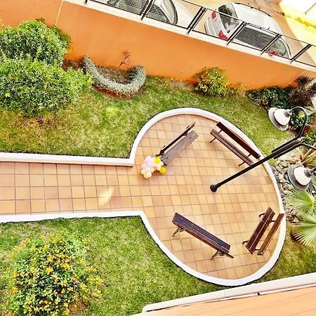 Luxurious With Pool فوينخيرولا